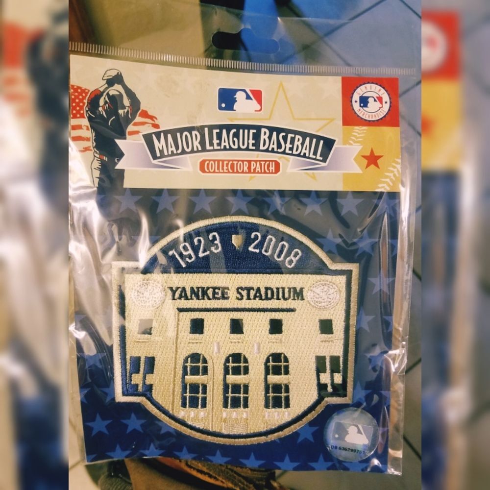 Major League baseball collectors patch